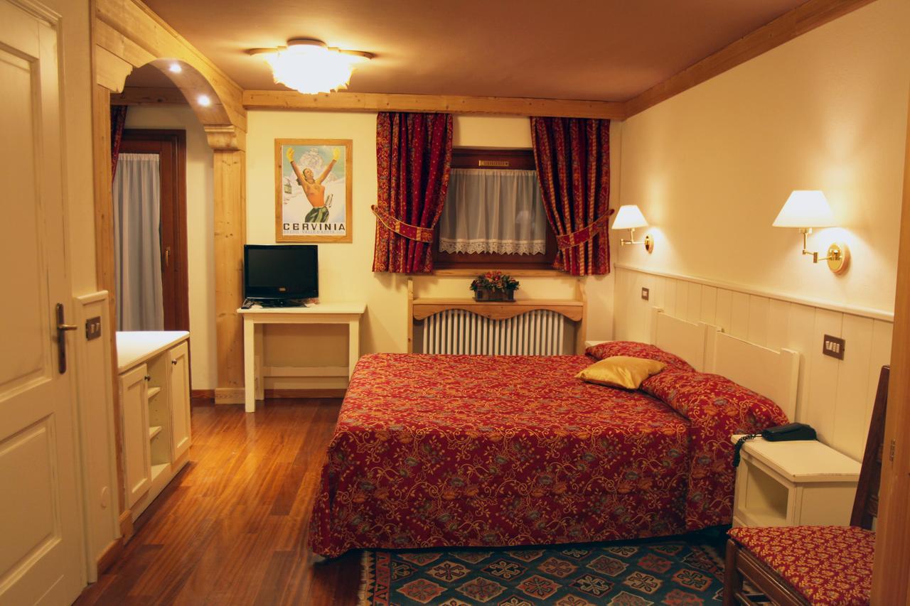 Hotel Fosson Breuil-Cervinia Exteriér fotografie